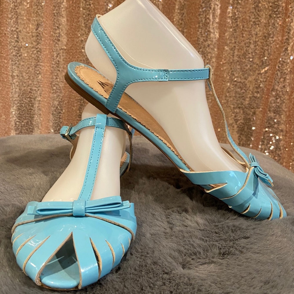 Madison Sandle by Shoedazzle Size 10 Baby Blue